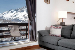 HelloChalet - Ski paradise Apartment - Ski- to door with big terrace overlooking skiruns Breuil-Cervinia